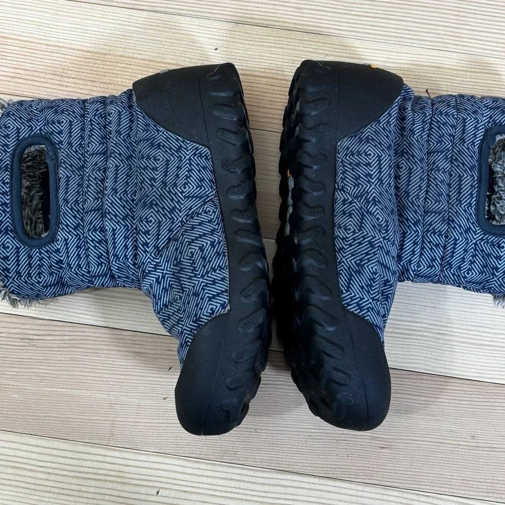 Bogs B-Moc  Unisex Youth Sz 4 Insulated Winter Boots